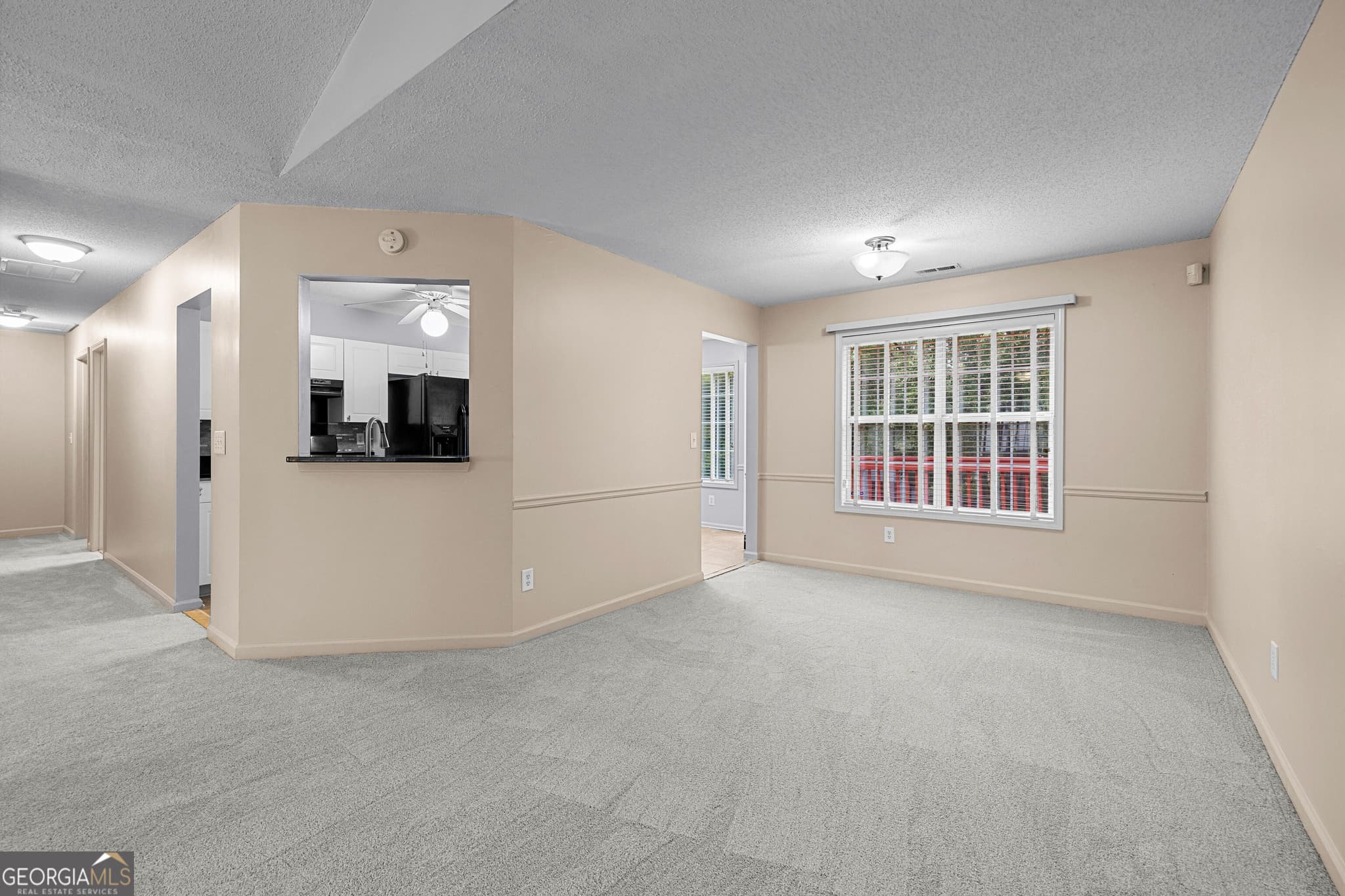 5 bedroom, 3 bathroom, 1,881 sq ft single family residence for sale at 11 Masters Way, Newnan, GA 30265 — photo 9