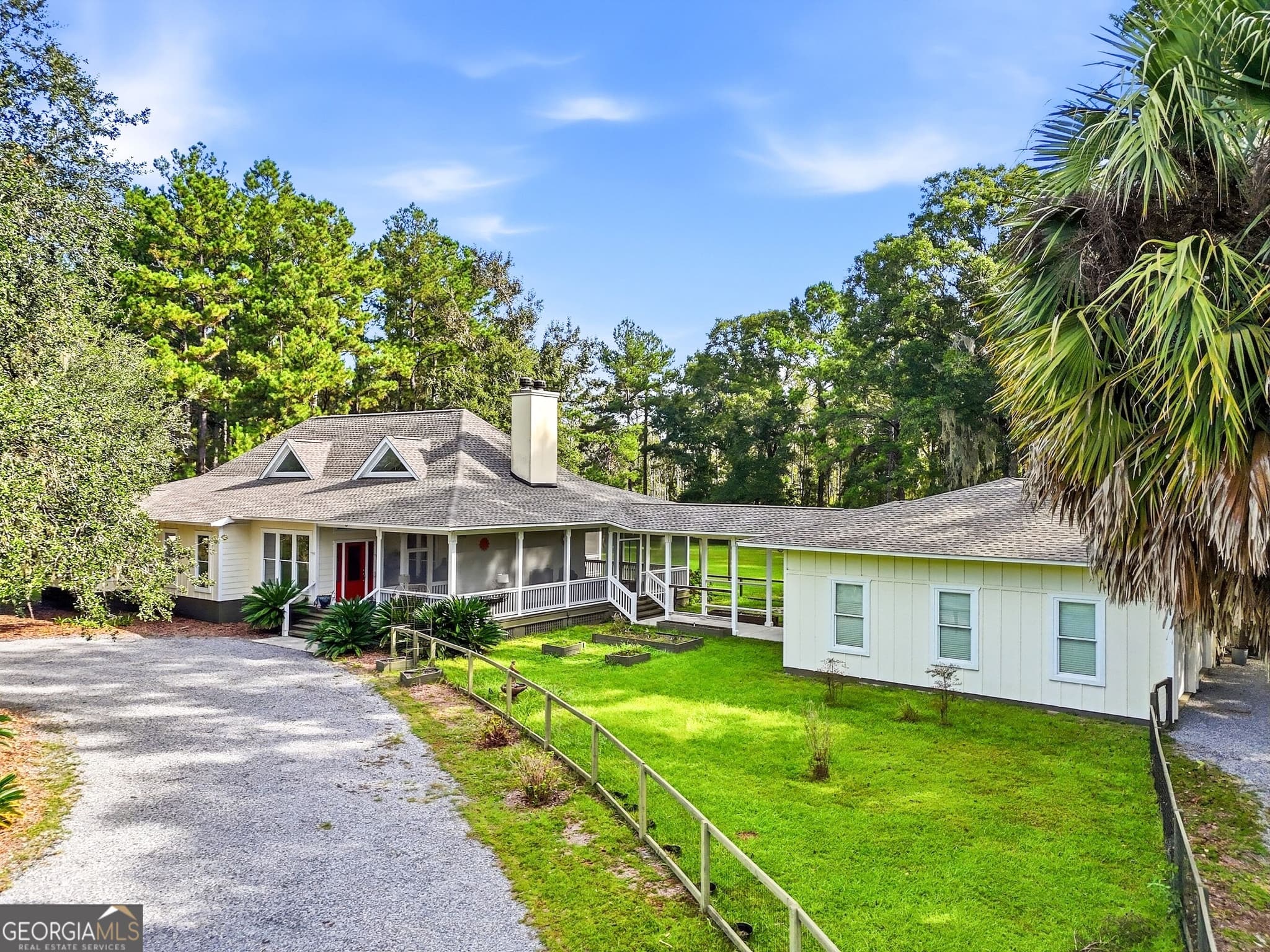 3 bedroom, 3 bathroom, 3,040 sq ft single family residence for sale at 283 Milton Lane, Waverly, GA 31565 — photo 2