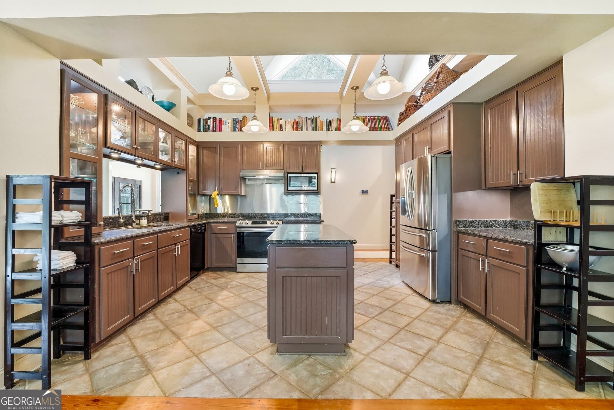 3 bedroom, 3 bathroom, 3,040 sq ft single family residence for sale at 283 Milton Lane, Waverly, GA 31565 — photo 9