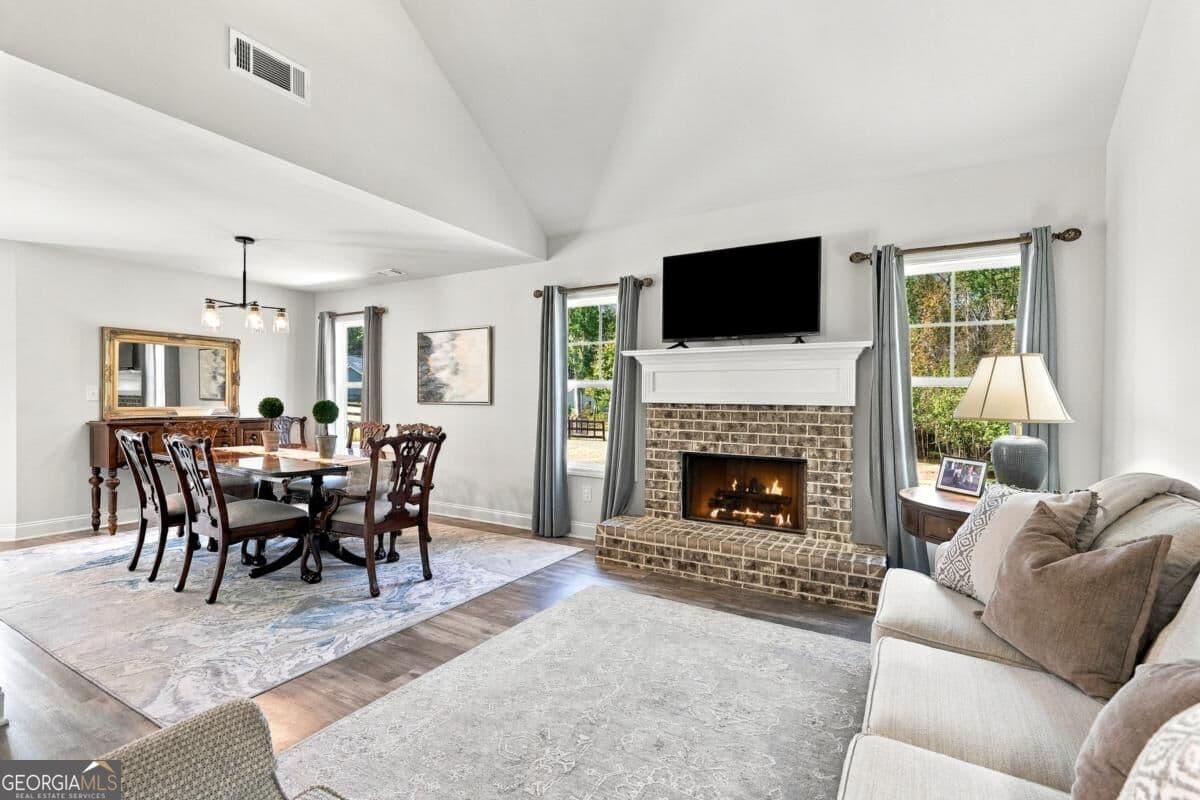4 bedroom, 3 bathroom, 2,406 sq ft single family residence for sale at 227 Finch Court, Winder, GA 30680 — photo 6