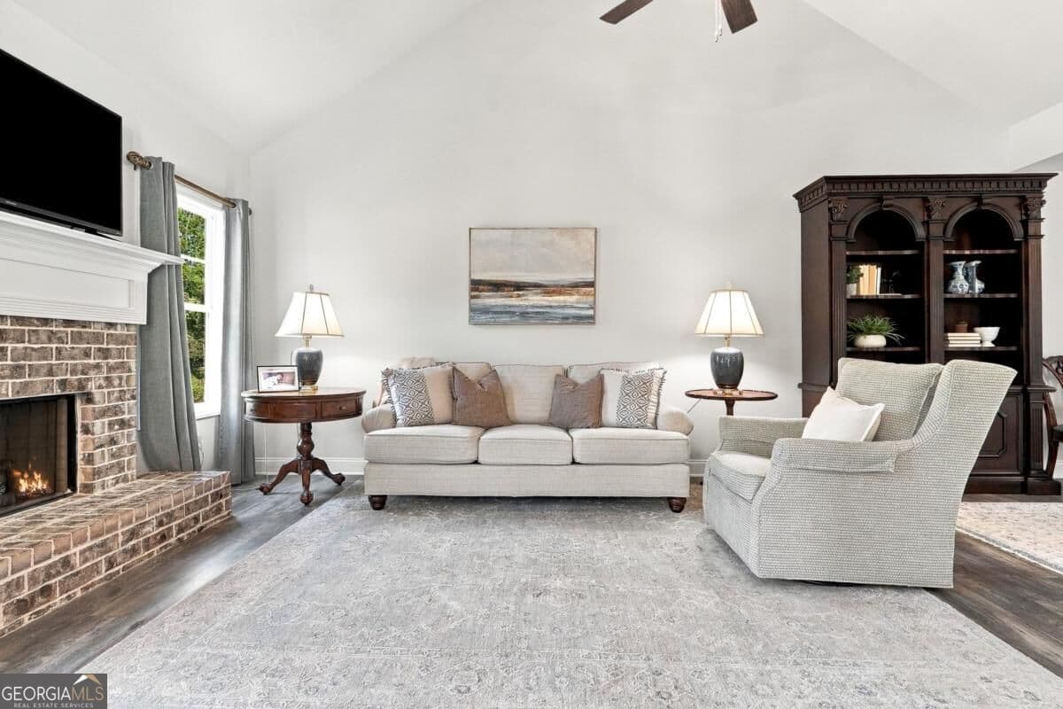 4 bedroom, 3 bathroom, 2,406 sq ft single family residence for sale at 227 Finch Court, Winder, GA 30680 — photo 7
