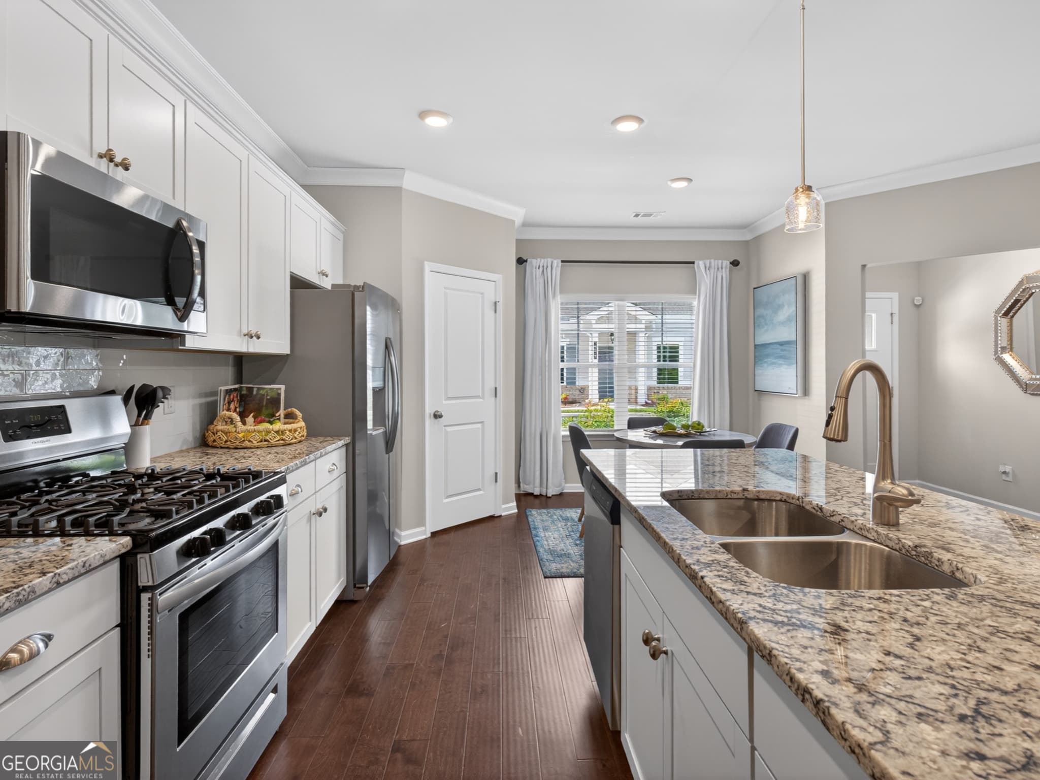 3 bedroom, 2 bathroom, 1,792 sq ft townhouse for sale at 3865 Shelleydale Drive 82, Powder Springs, GA 30127 — photo 4