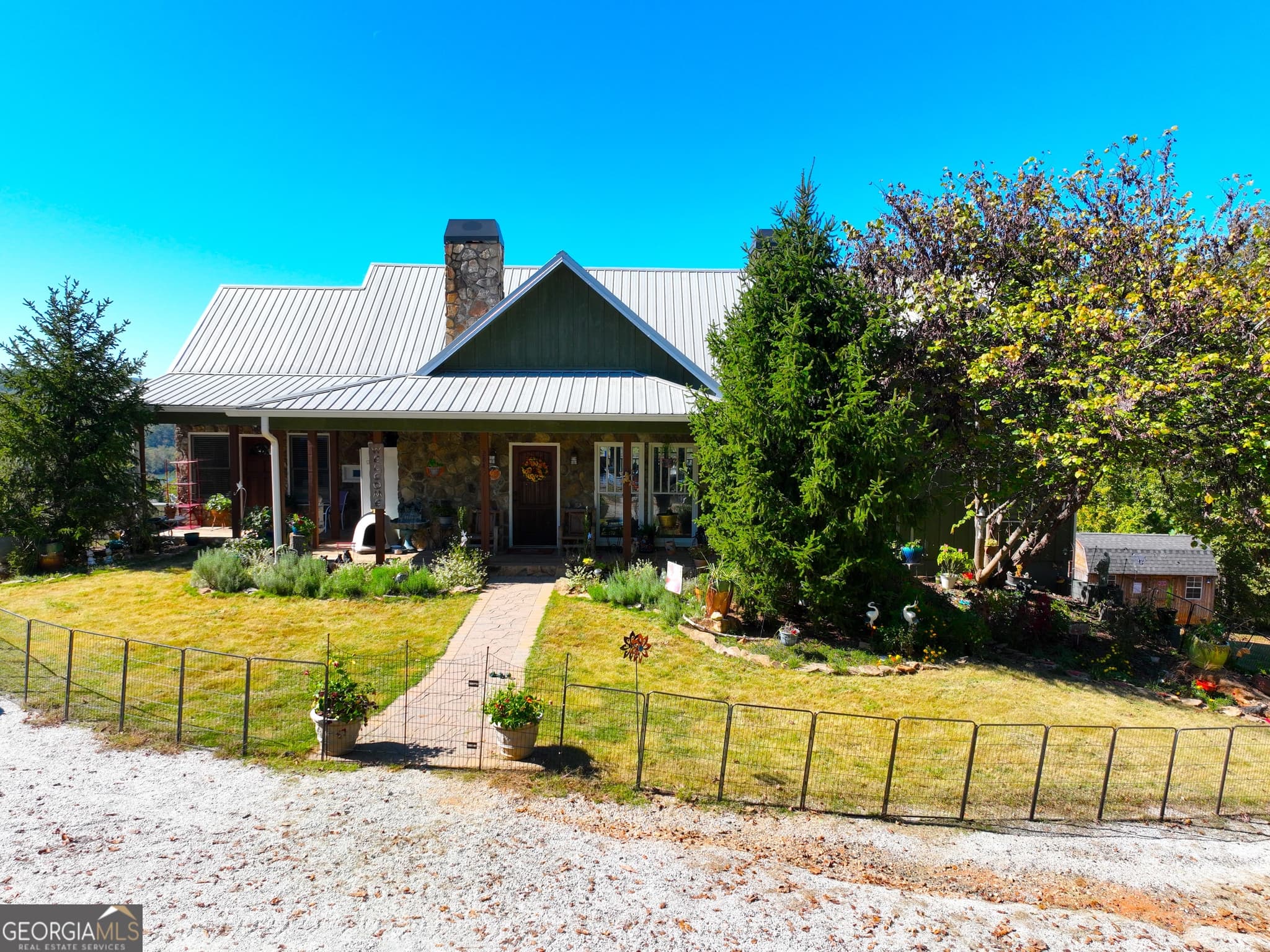 5 bedroom, 3.5 bathroom, 3,600 sq ft single family residence for sale at 284 River Road, Westminster, SC 29693