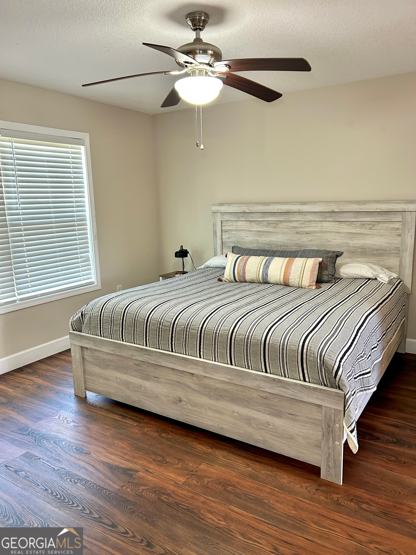 3 bedroom, 2 bathroom single family residence for sale at 211 Twinn Lakes Drive, Baxley, GA 31513 — photo 6