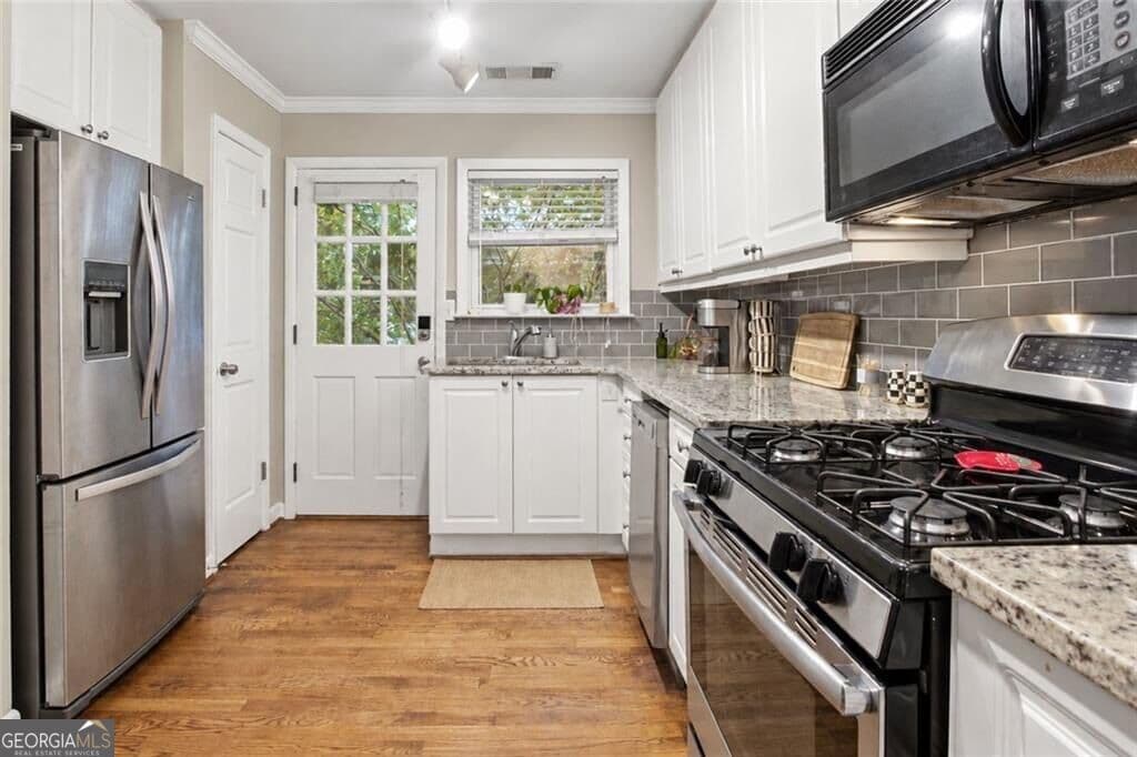 1 bedroom, 1 bathroom, 600 sq ft condominium for sale at 986 Greenwood Avenue 6, Atlanta, GA 30306 — photo 7