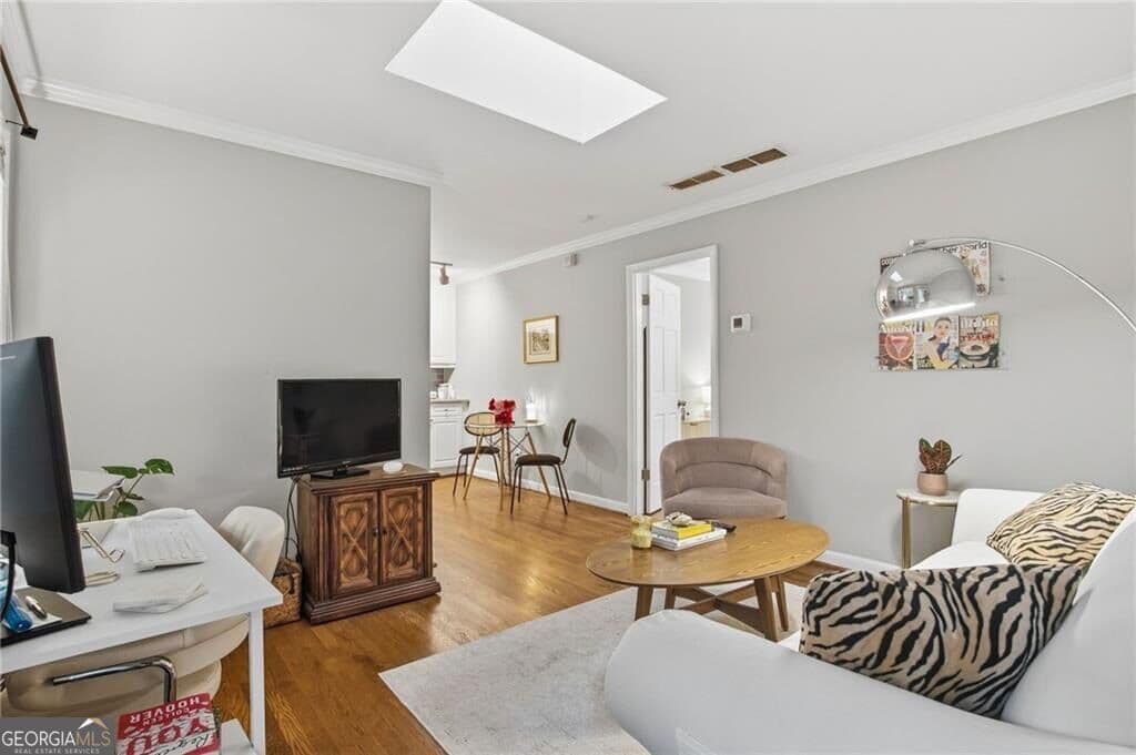 1 bedroom, 1 bathroom, 600 sq ft condominium for sale at 986 Greenwood Avenue 6, Atlanta, GA 30306 — photo 5