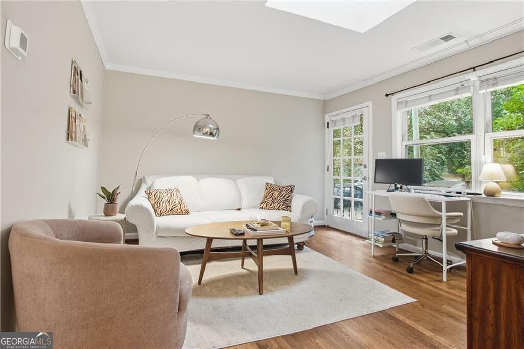 1 bedroom, 1 bathroom, 600 sq ft condominium for sale at 986 Greenwood Avenue 6, Atlanta, GA 30306 — photo 4