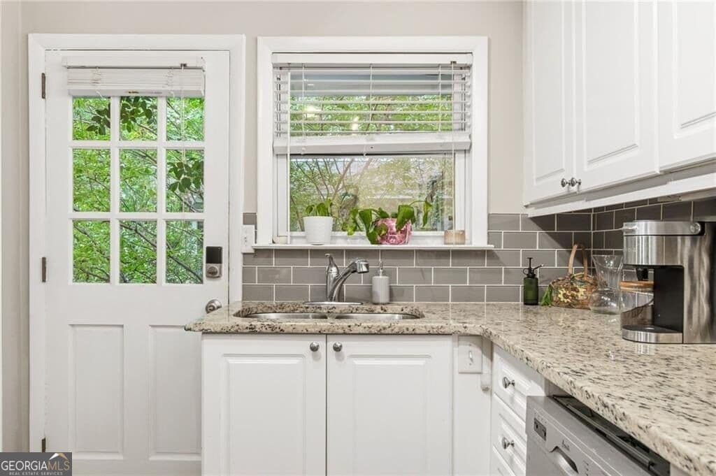 1 bedroom, 1 bathroom, 600 sq ft condominium for sale at 986 Greenwood Avenue 6, Atlanta, GA 30306 — photo 8