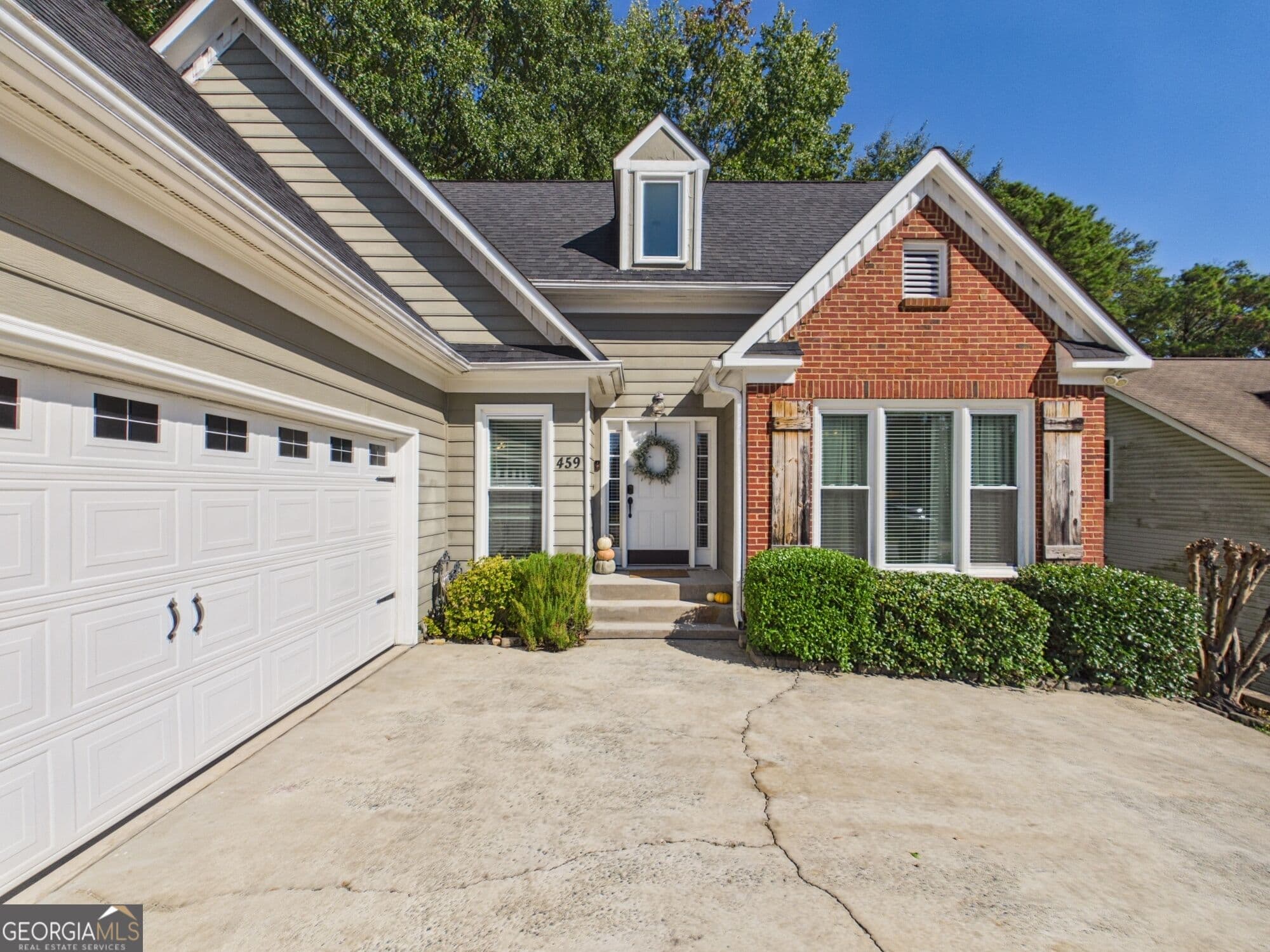 4 bedroom, 2.5 bathroom, 2,100 sq ft single family residence for sale at 459 Ashville Drive, Macon, GA 31210 — photo 2