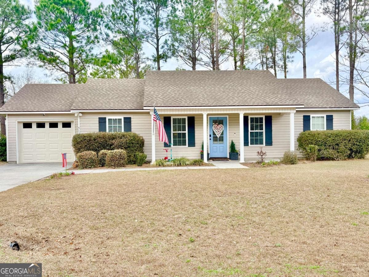 3 bedroom, 2 bathroom single family residence sold at 513 Spanish Moss Way NA, Adel, GA 31620