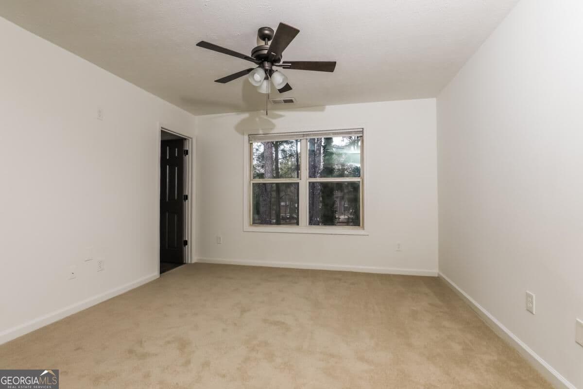 3 bedroom, 2.5 bathroom, 1,408 sq ft townhouse for rent at 2555 Flat Shoals Road 3005, Atlanta, GA 30349 for $1,850 a month — photo 7