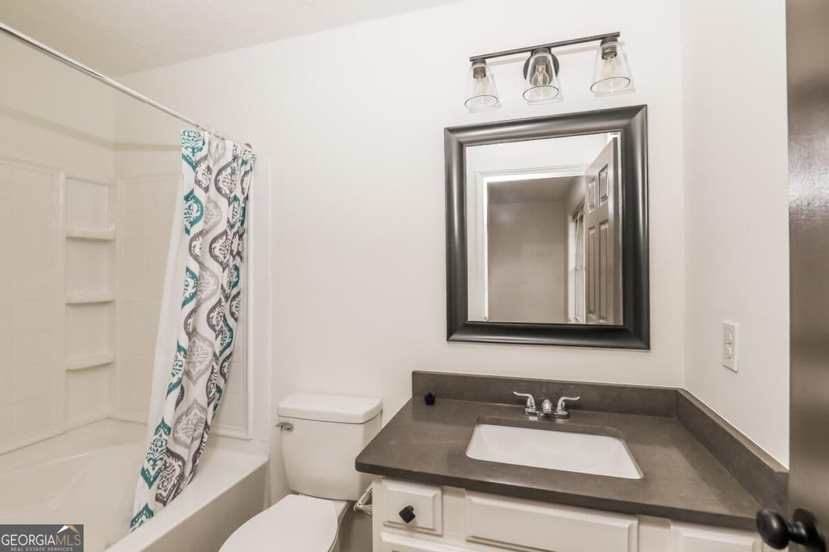 3 bedroom, 2.5 bathroom, 1,408 sq ft townhouse for rent at 2555 Flat Shoals Road 3005, Atlanta, GA 30349 for $1,850 a month — photo 10