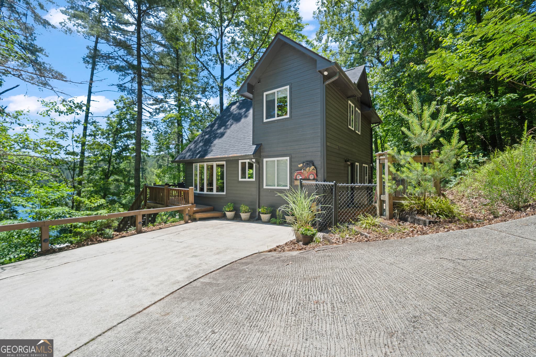 4 bedroom, 3 bathroom, 1,768 sq ft cabin,single family residence for sale at 3250 Brandon Mill Road, Lakemont, GA 30552 — photo 5