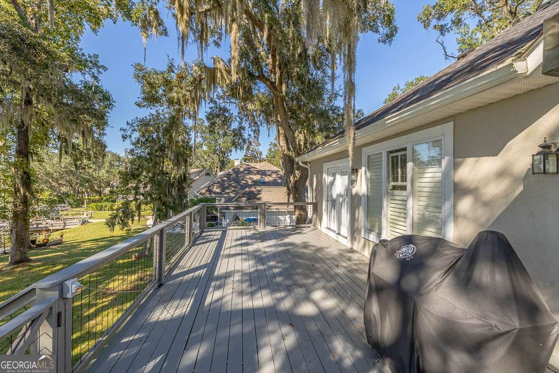 3 bedroom, 3 bathroom, 2,600 sq ft single family residence under contract at 113 Laurel Grove Road, Brunswick, GA 31523 — photo 9