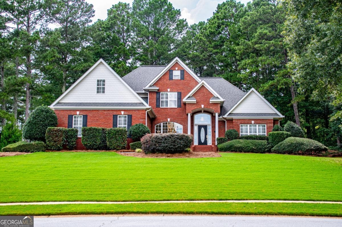 4 bedroom, 2.5 bathroom, 2,877 sq ft single family residence for sale at 91 Wynbrooke Drive, Carrollton, GA 30116 — photo 2