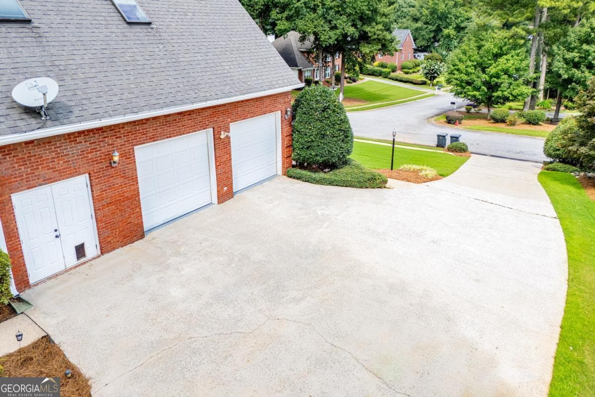 4 bedroom, 2.5 bathroom, 2,877 sq ft single family residence for sale at 91 Wynbrooke Drive, Carrollton, GA 30116 — photo 8