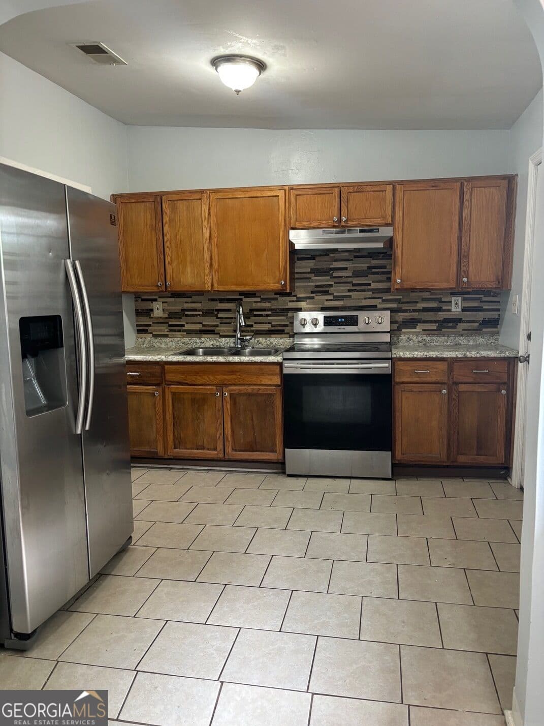 5 bedroom, 2 bathroom single family residence for rent at 693 Dill Avenue, Atlanta, GA 30310 for $2,500 a month — photo 5