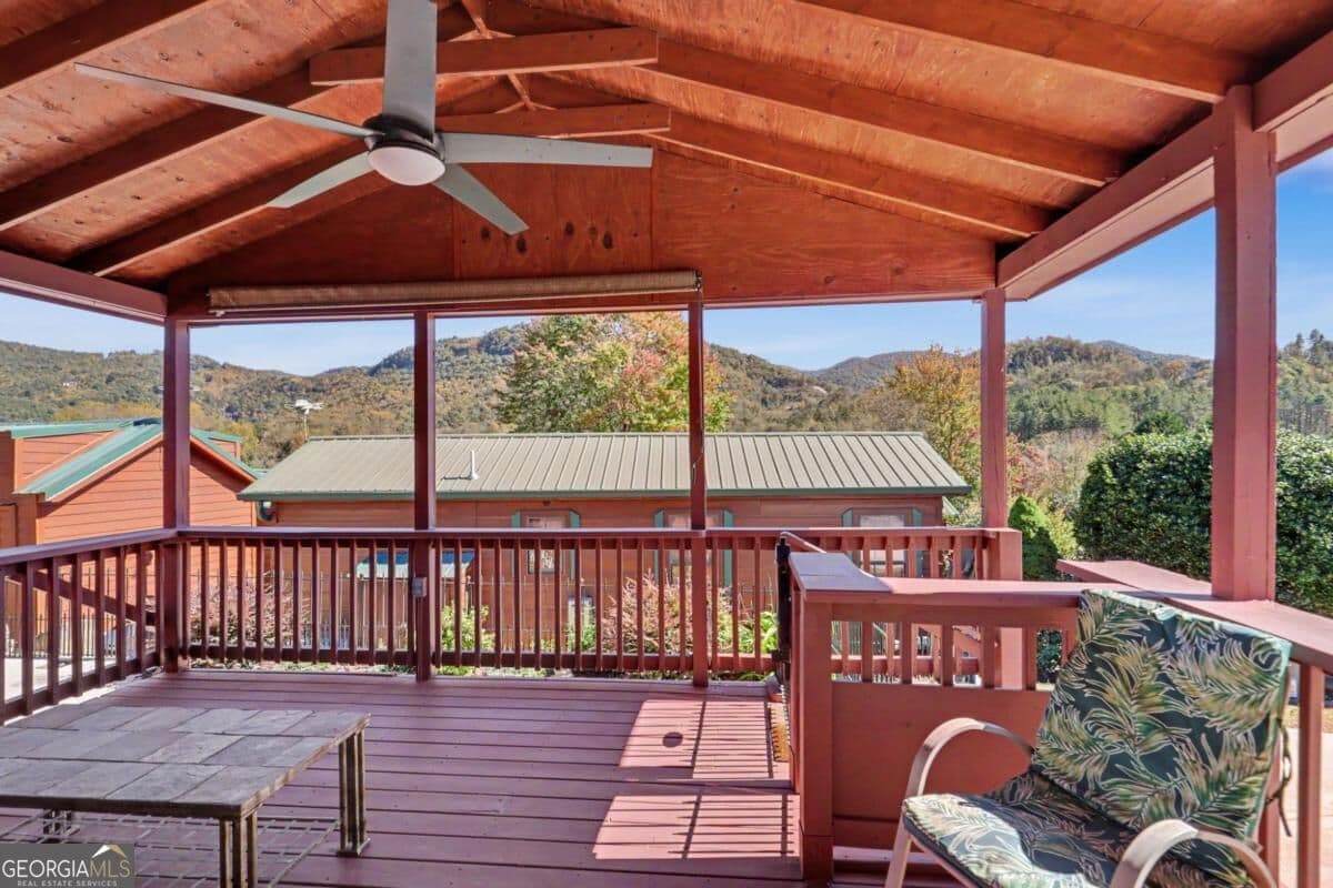 1 bedroom, 1 bathroom, 408 sq ft cabin,single family residence for sale at 83 Falls View Drive, Dillard, GA 30537 — photo 4