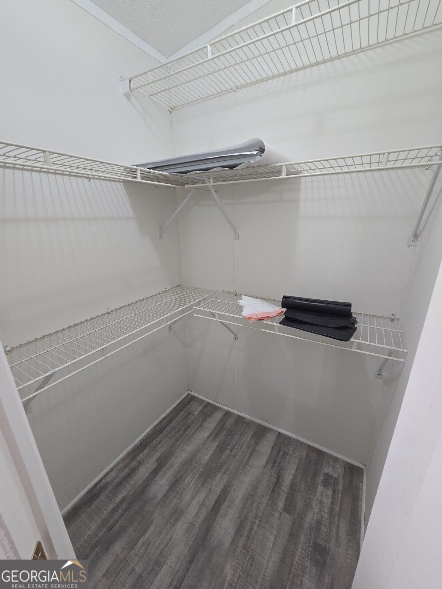 3 bedroom, 2 bathroom, 1,404 sq ft manufactured home,single family residence for sale at 187 Navaho Road # 187N, Locust Grove, GA 30248 — photo 6