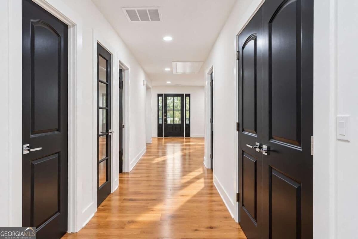 4 bedroom, 2.5 bathroom single family residence for sale at 2193 Park Terrace, College Park, GA 30337 — photo 10