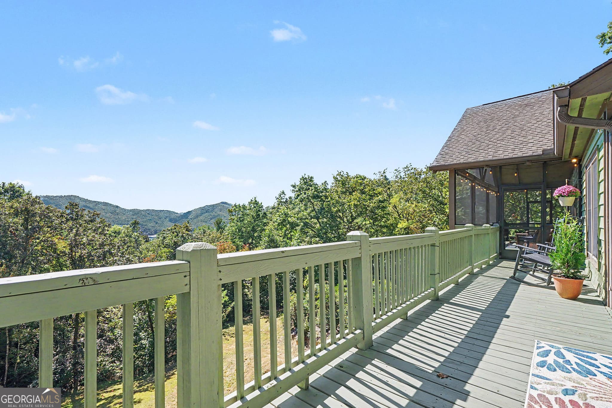4 bedroom, 3 bathroom, 3,600 sq ft cabin,single family residence for sale at 427 Smokehouse Knob Drive, Rabun Gap, GA 30568 — photo 6