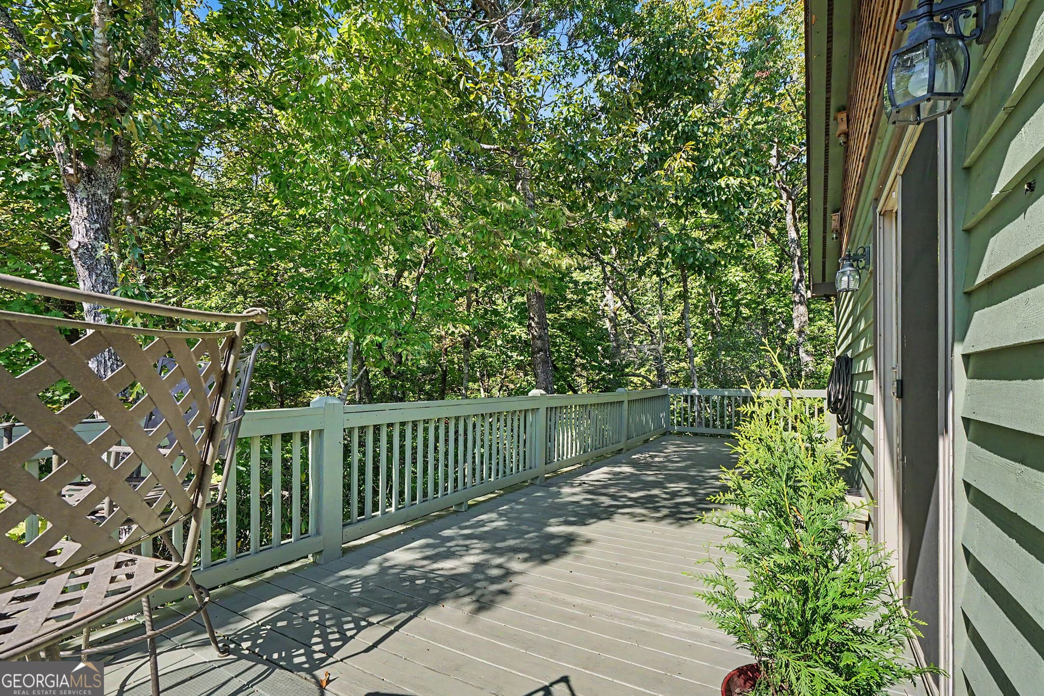 4 bedroom, 3 bathroom, 3,600 sq ft cabin,single family residence for sale at 427 Smokehouse Knob Drive, Rabun Gap, GA 30568 — photo 8