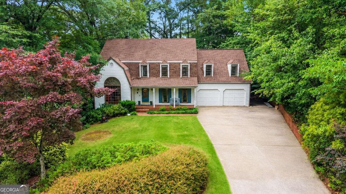 5 bedroom, 2.5 bathroom, 3,459 sq ft single family residence sold at 3560 Saxon Way, Marietta, GA 30062