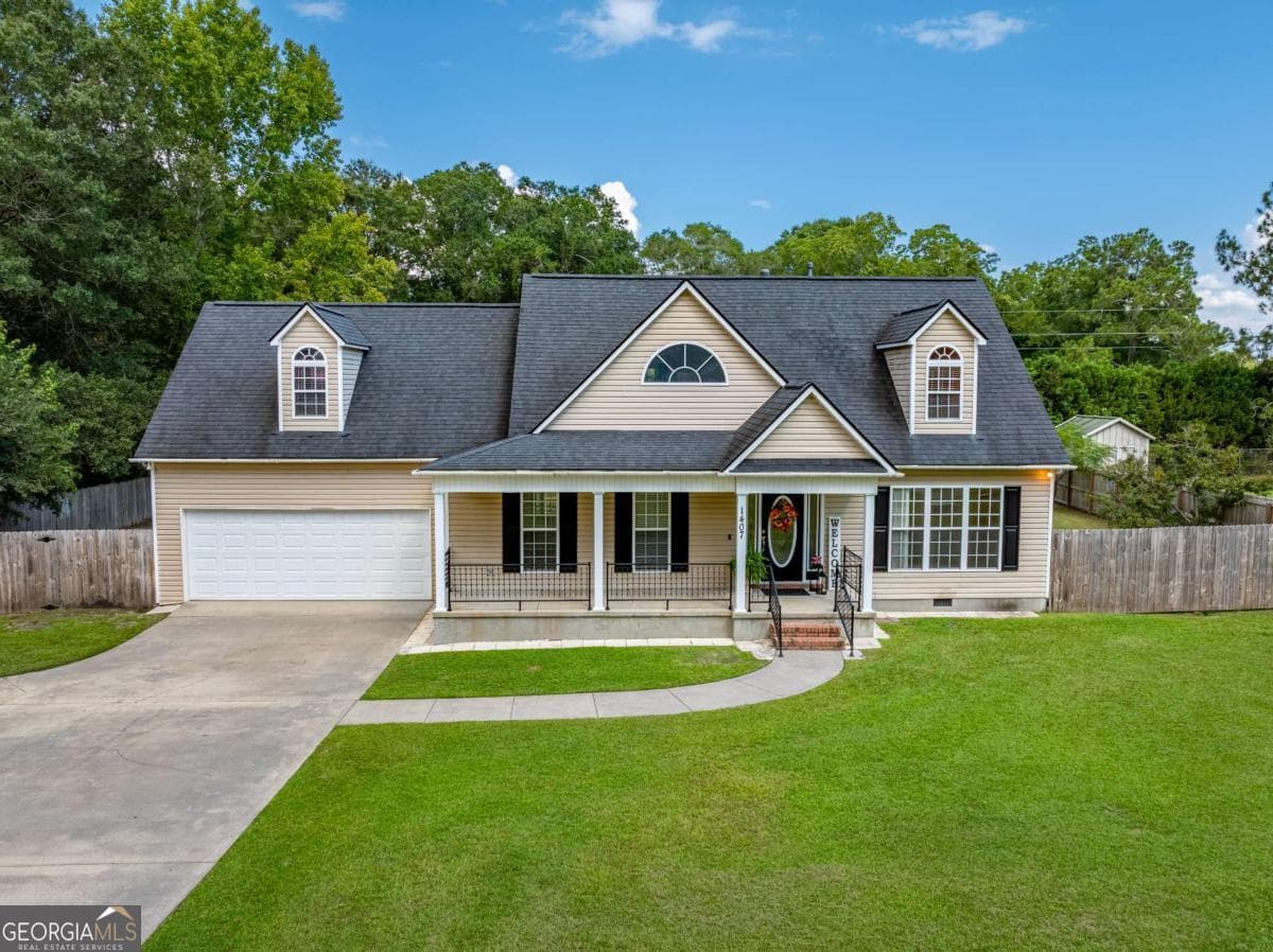 4 bedroom, 2 bathroom, 2,311 sq ft single family residence for sale at 1407 Red Fox Trail, Tifton, GA 31793