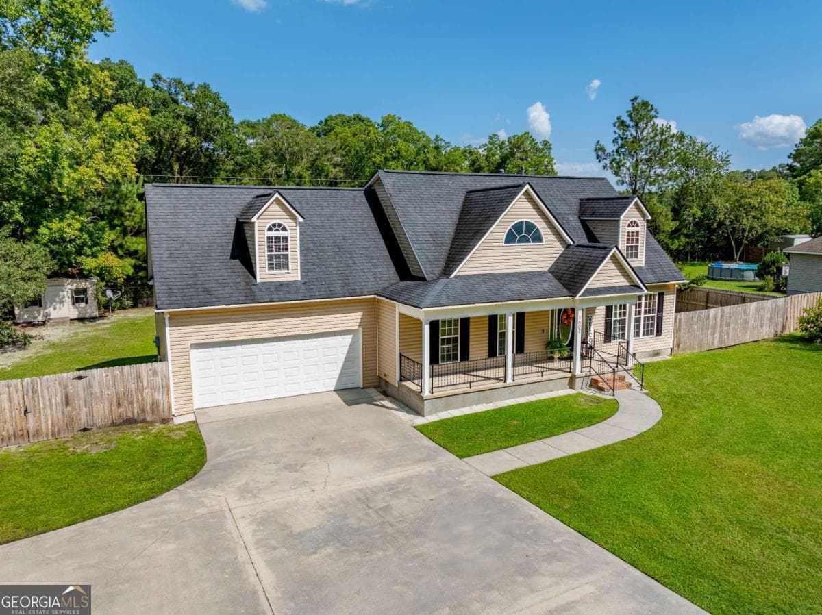 4 bedroom, 2 bathroom, 2,311 sq ft single family residence for sale at 1407 Red Fox Trail, Tifton, GA 31793 — photo 4