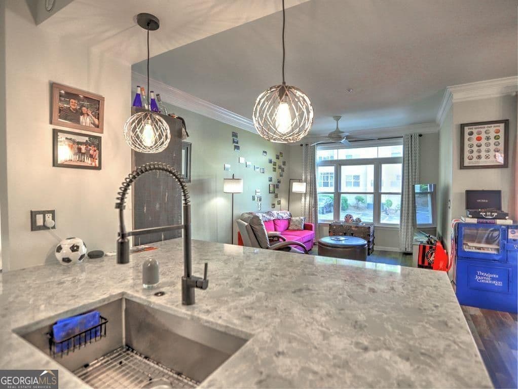1 bedroom, 1 bathroom, 789 sq ft condominium for sale at 955 Juniper Street 1116, Atlanta, GA 30309 — photo 6