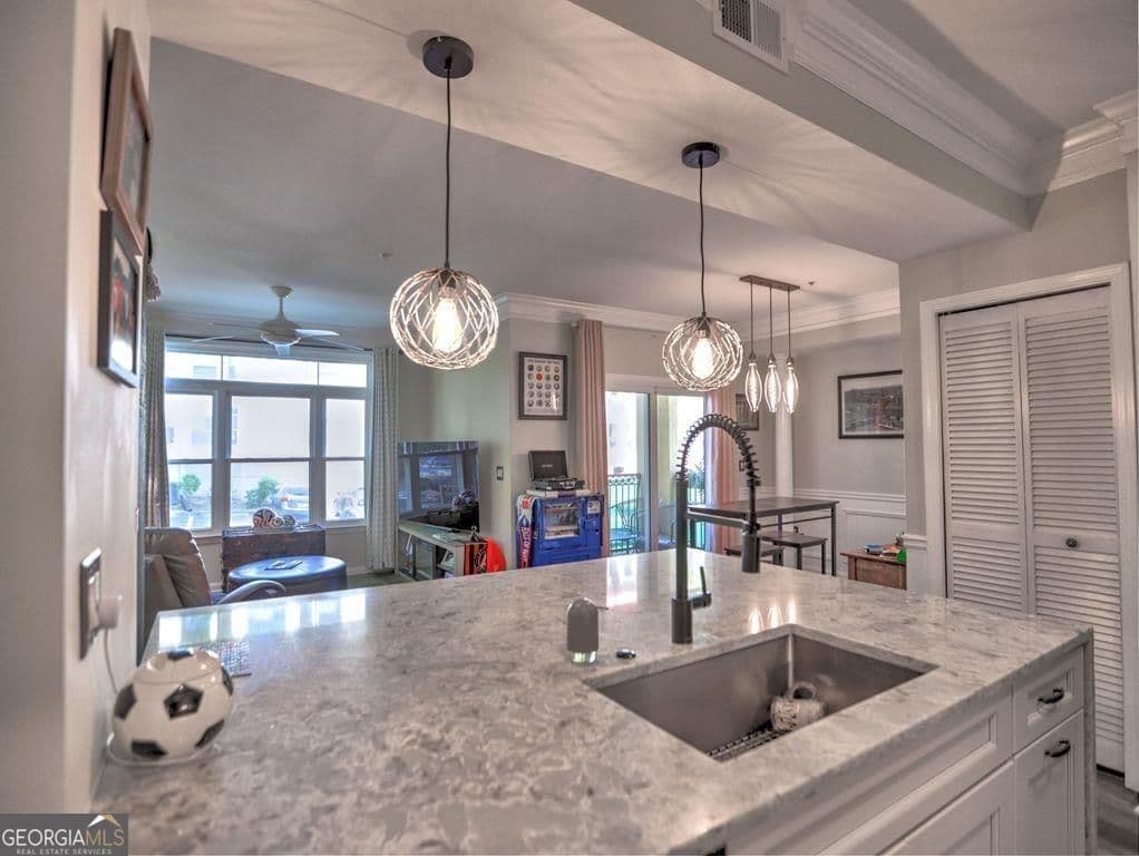 1 bedroom, 1 bathroom, 789 sq ft condominium for sale at 955 Juniper Street 1116, Atlanta, GA 30309 — photo 3