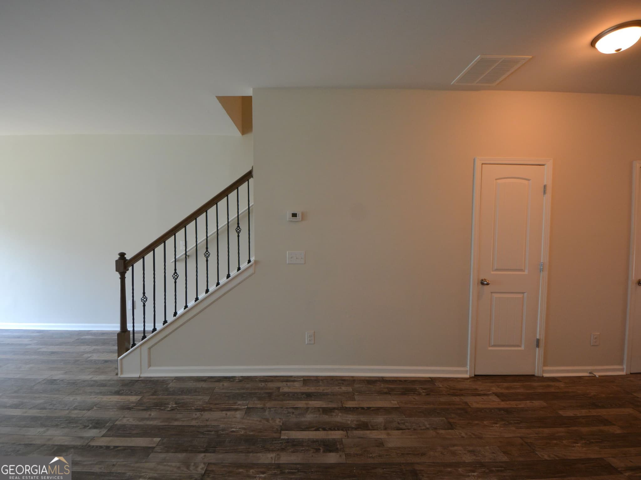 3 bedroom, 2.5 bathroom, 1,454 sq ft townhouse for sale at 1955 Old Dogwood, Jonesboro, GA 30238 — photo 9
