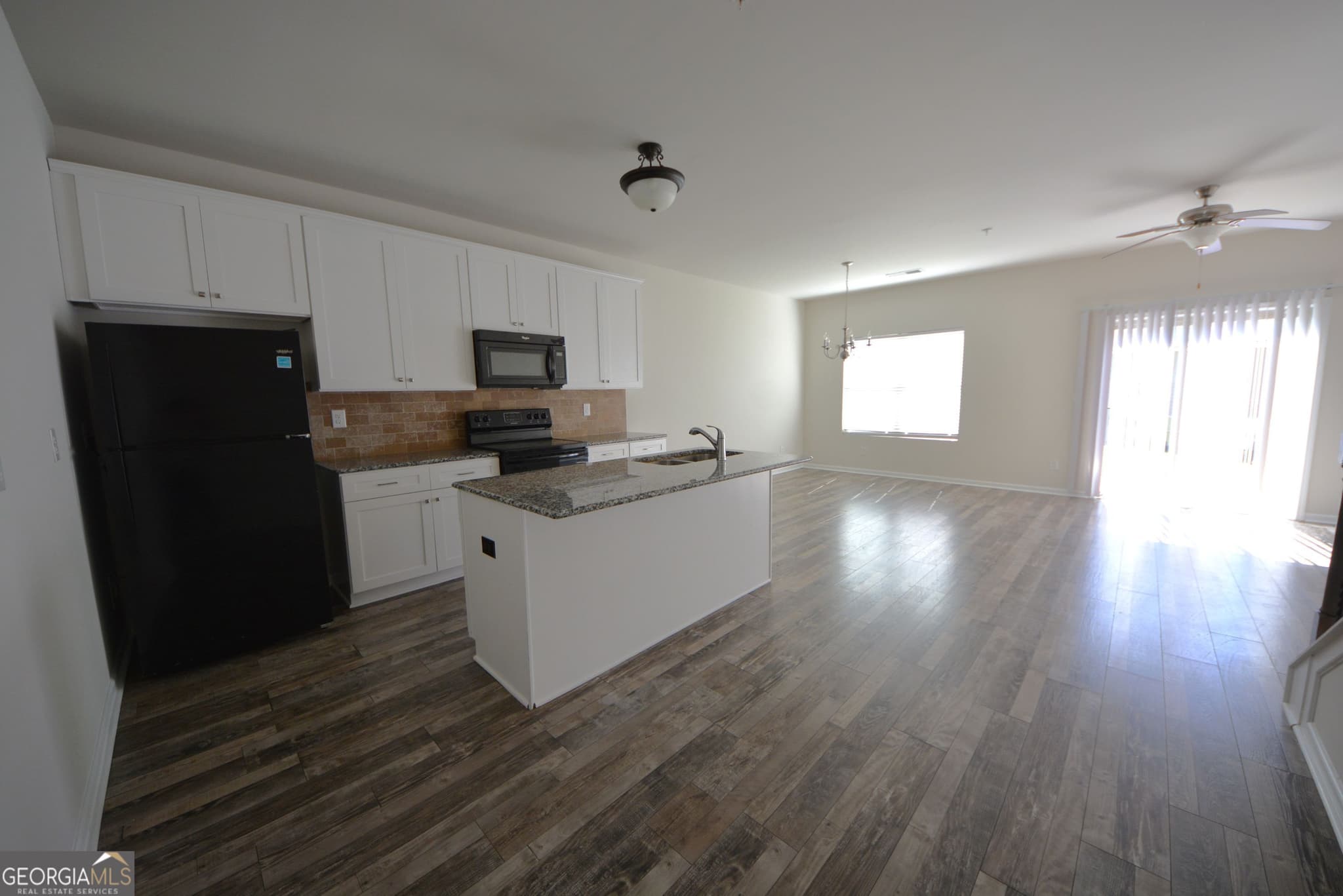 3 bedroom, 2.5 bathroom, 1,454 sq ft townhouse for sale at 1955 Old Dogwood, Jonesboro, GA 30238 — photo 10