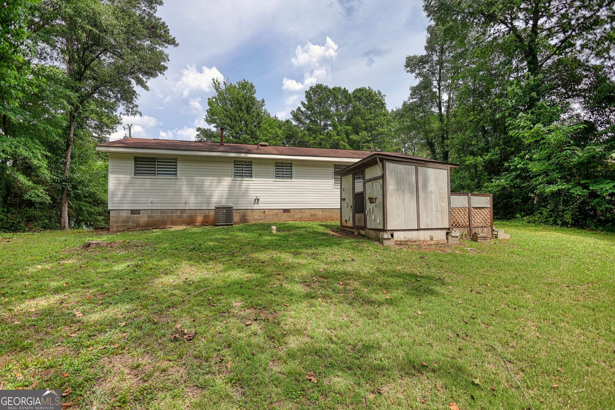 3 bedroom, 1 bathroom, 1,008 sq ft single family residence for sale at 3075 Sunset Road, Conyers, GA 30094 — photo 6