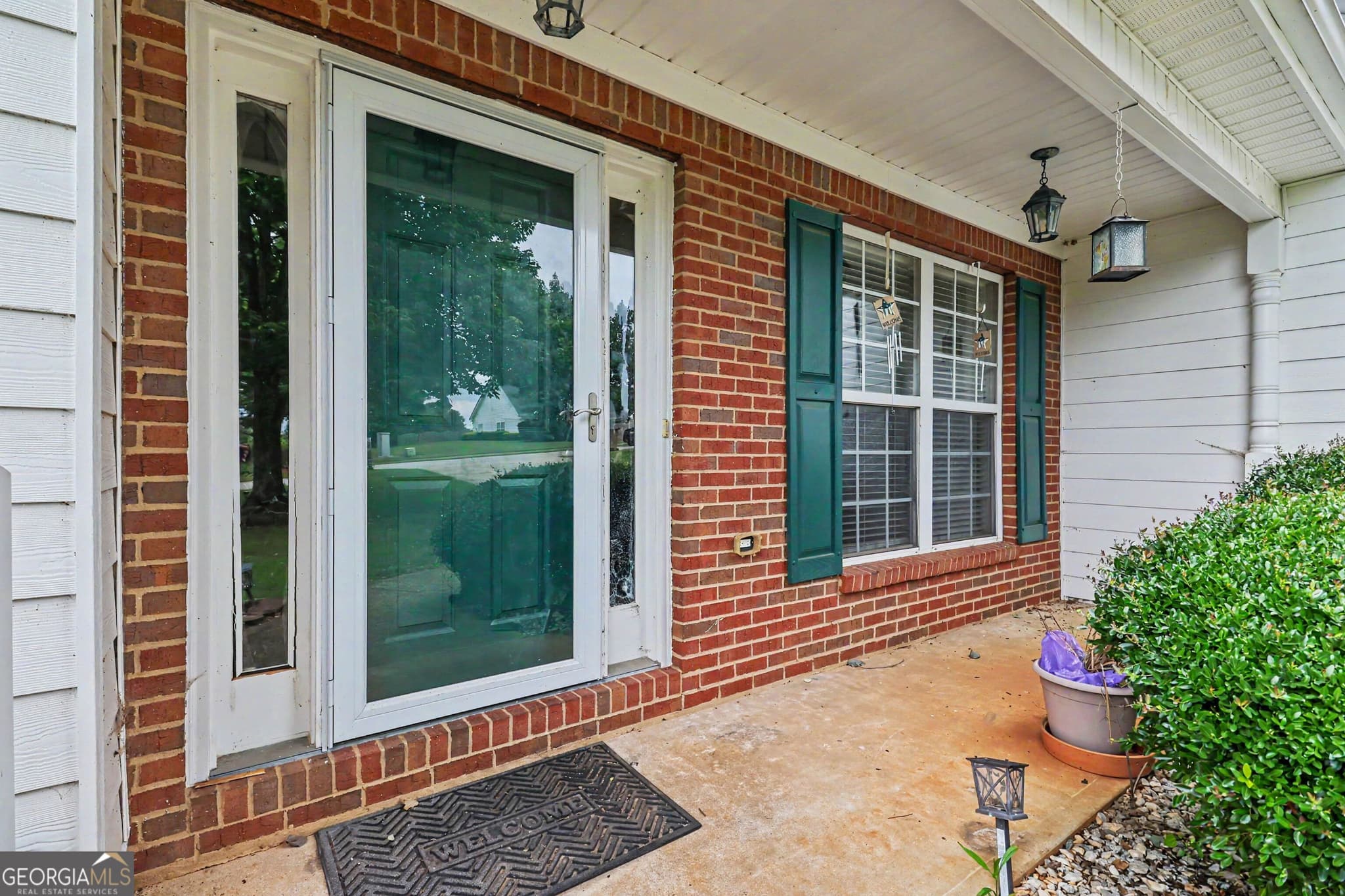 5 bedroom, 3 bathroom, 2,575 sq ft single family residence for sale at 974 Coosawilla Drive, Winder, GA 30680 — photo 3