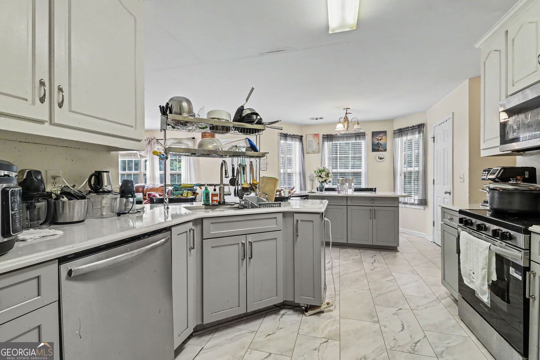 5 bedroom, 3 bathroom, 2,575 sq ft single family residence for sale at 974 Coosawilla Drive, Winder, GA 30680 — photo 9