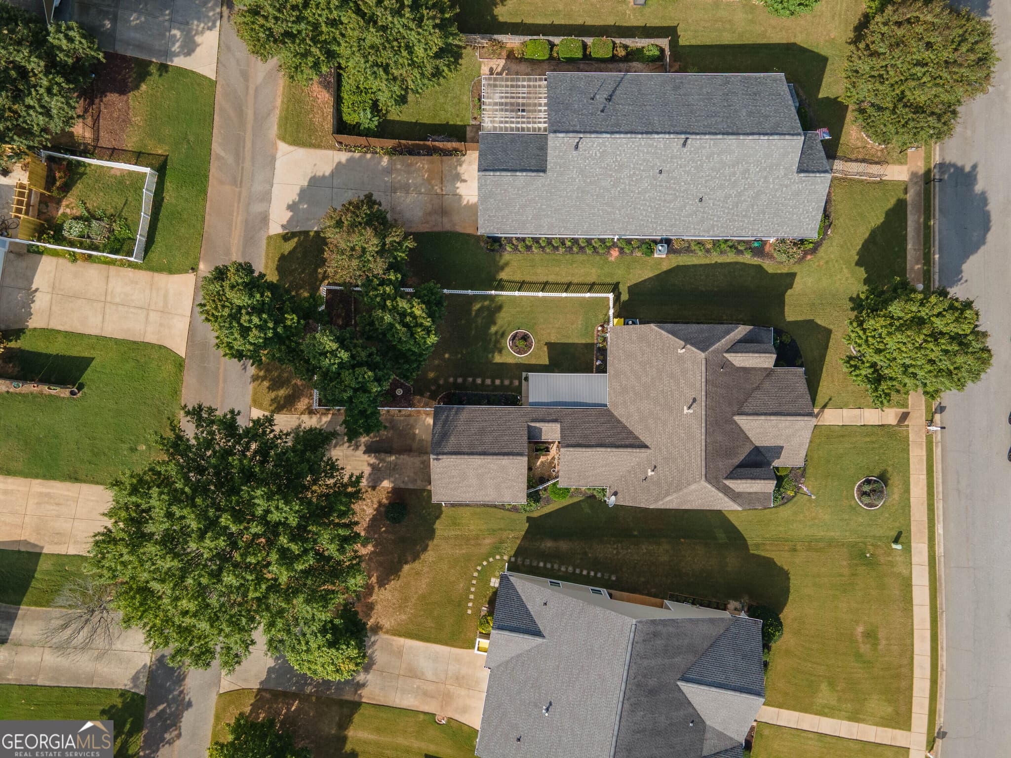 3 bedroom, 2 bathroom, 1,632 sq ft single family residence for sale at 34 Tapestry Lane, Newnan, GA 30265 — photo 4