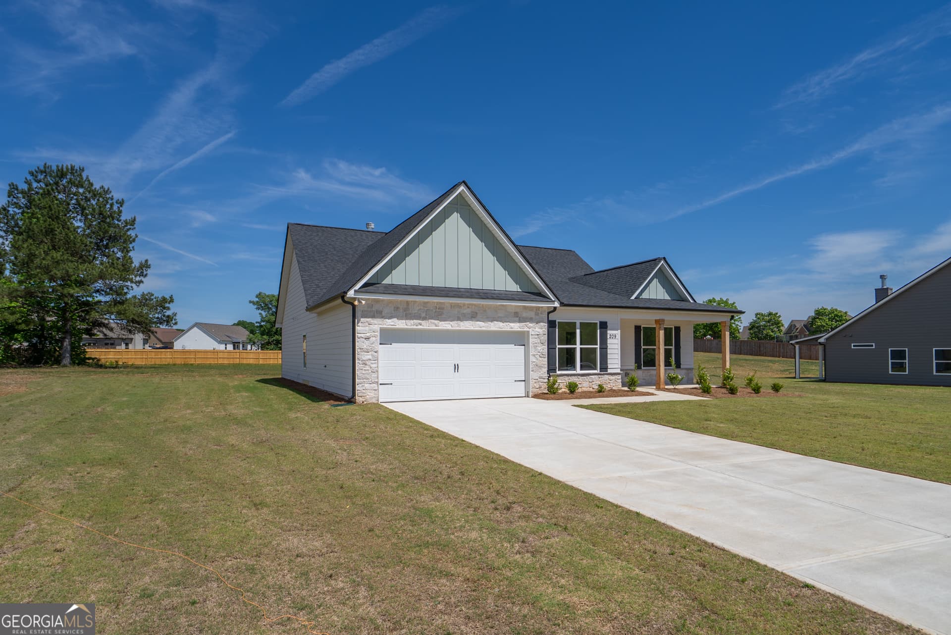 4 bedroom, 3 bathroom, 2,240 sq ft single family residence for sale at 209 Squirrel Run, Good Hope, GA 30641 — photo 3