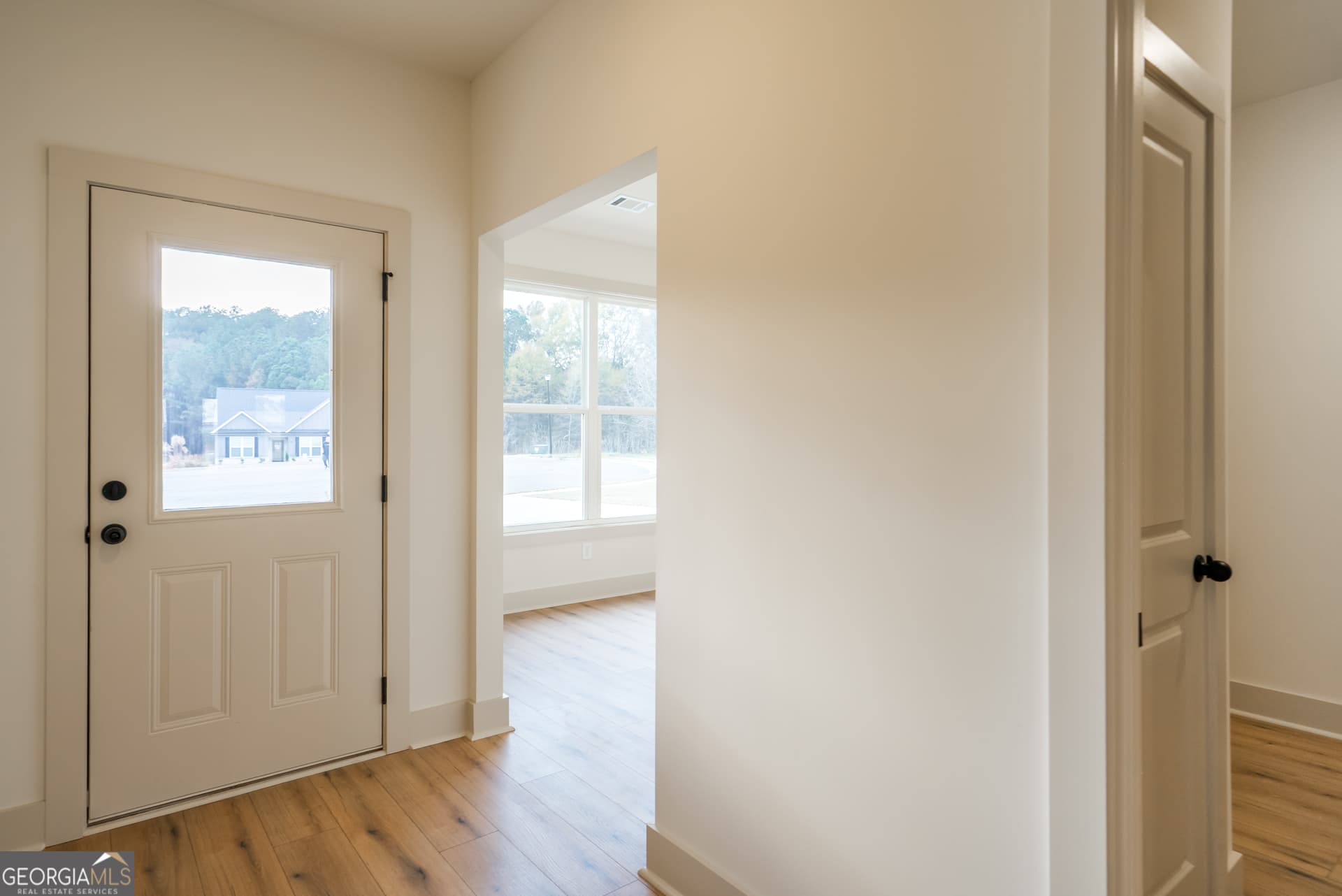 4 bedroom, 3 bathroom, 2,240 sq ft single family residence for sale at 209 Squirrel Run, Good Hope, GA 30641 — photo 5