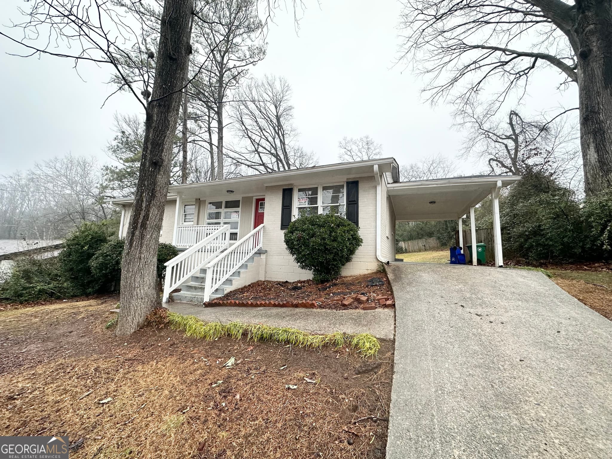 3 bedroom, 2 bathroom, 1,139 sq ft single family residence for sale at 2634 Rockcliff Road, Atlanta, GA 30316 — photo 2