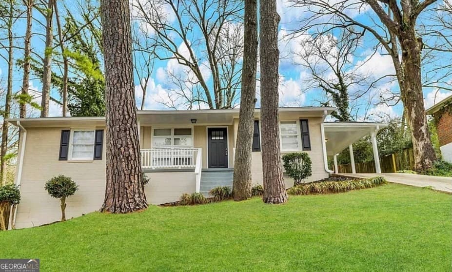 3 bedroom, 2 bathroom, 1,139 sq ft single family residence for sale at 2634 Rockcliff Road, Atlanta, GA 30316 — photo 1 of 13