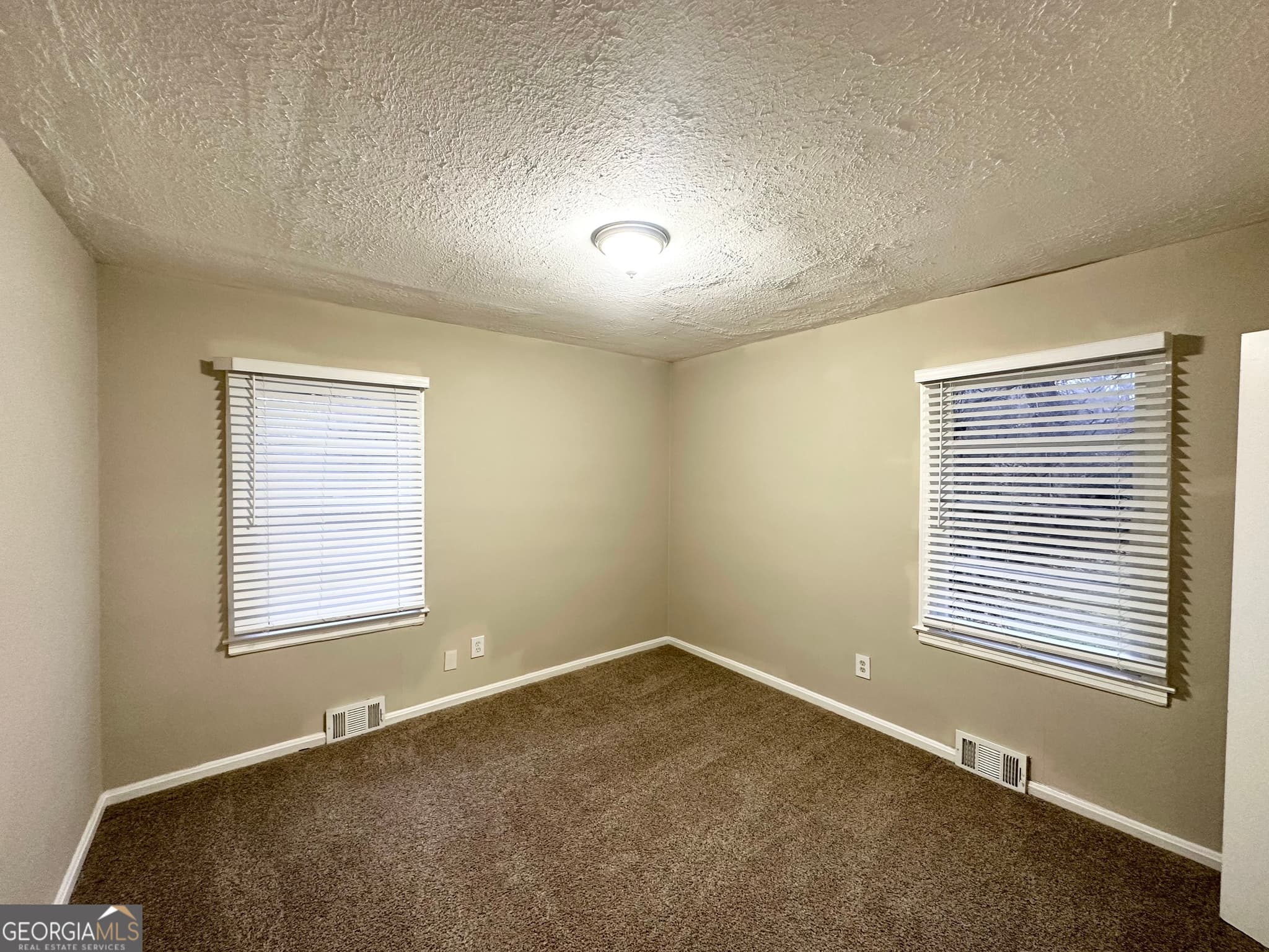 3 bedroom, 2 bathroom, 1,139 sq ft single family residence for sale at 2634 Rockcliff Road, Atlanta, GA 30316 — photo 9