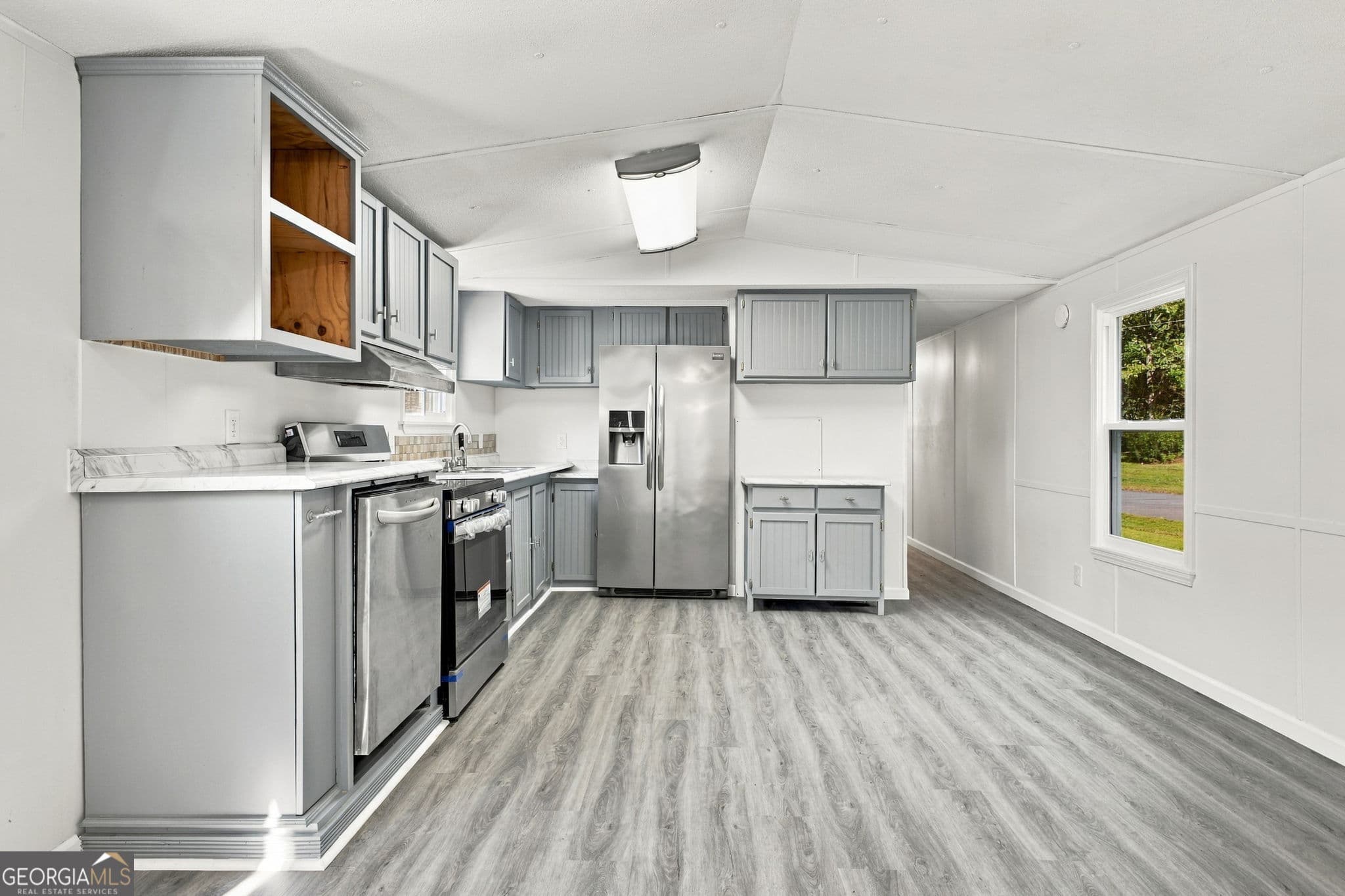 3 bedroom, 2 bathroom, 1,064 sq ft manufactured home,single family residence for sale at 160 Mountain View Road, Trion, GA 30753 — photo 9