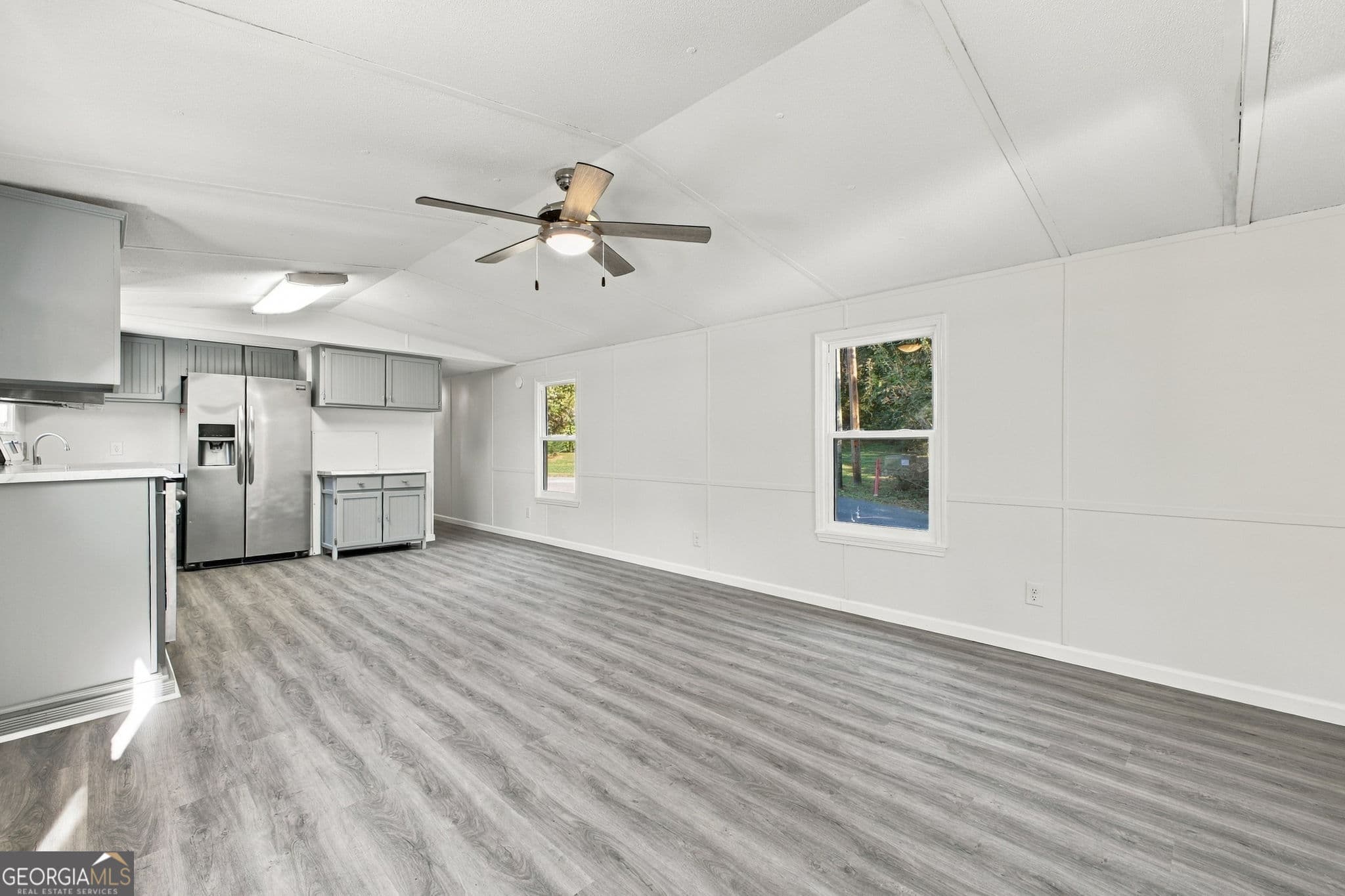 3 bedroom, 2 bathroom, 1,064 sq ft manufactured home,single family residence for sale at 160 Mountain View Road, Trion, GA 30753 — photo 4