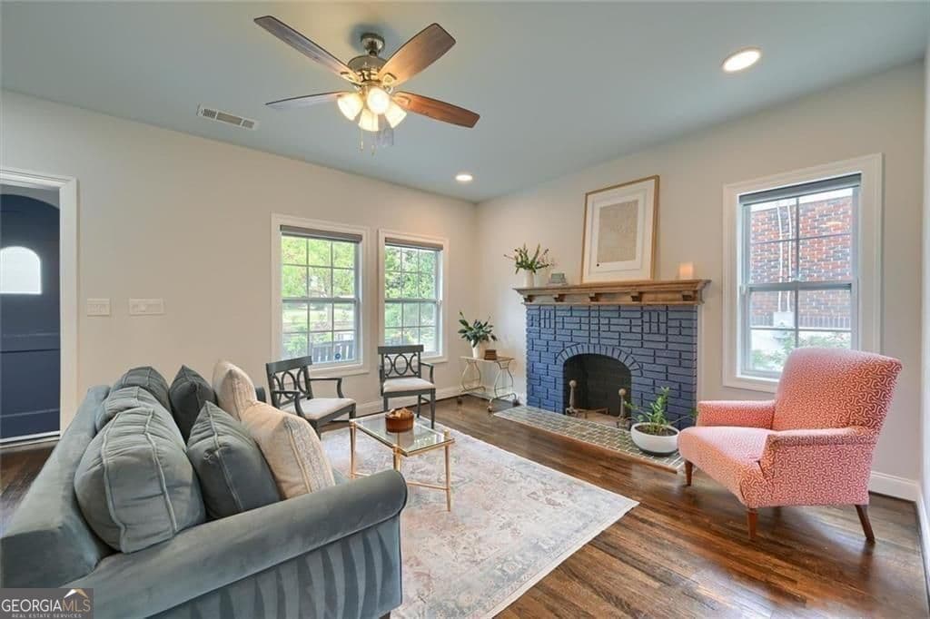 3 bedroom, 2 bathroom, 1,764 sq ft single family residence for sale at 1968 Walker Avenue, College Park, GA 30337 — photo 10