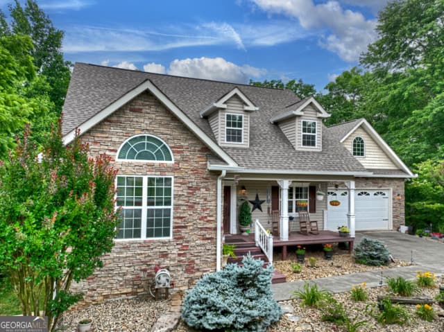4 bedroom, 3.5 bathroom, 4,125 sq ft single family residence for sale at 113 Dundee Drive, Blairsville, GA 30512 — photo 6