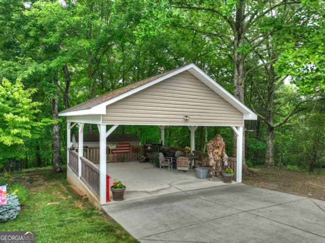 4 bedroom, 3.5 bathroom, 4,125 sq ft single family residence for sale at 113 Dundee Drive, Blairsville, GA 30512 — photo 3