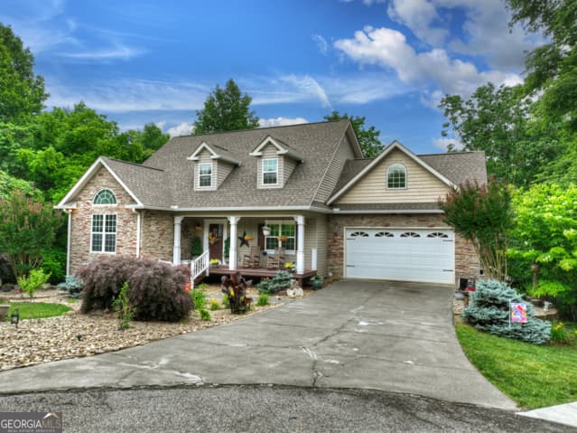 4 bedroom, 3.5 bathroom, 4,125 sq ft single family residence for sale at 113 Dundee Drive, Blairsville, GA 30512