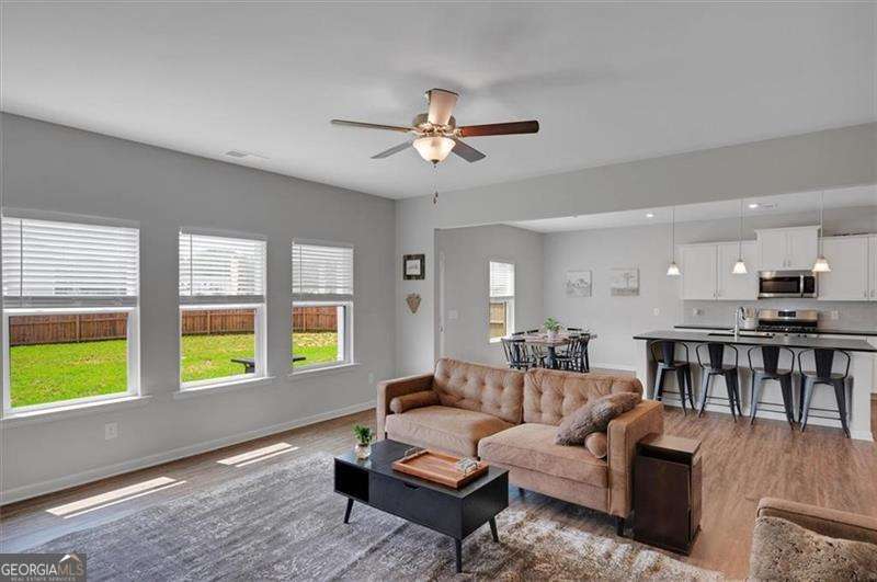 4 bedroom, 2.5 bathroom, 2,572 sq ft single family residence for sale at 34 Rock Foot Way, Cartersville, GA 30120 — photo 9