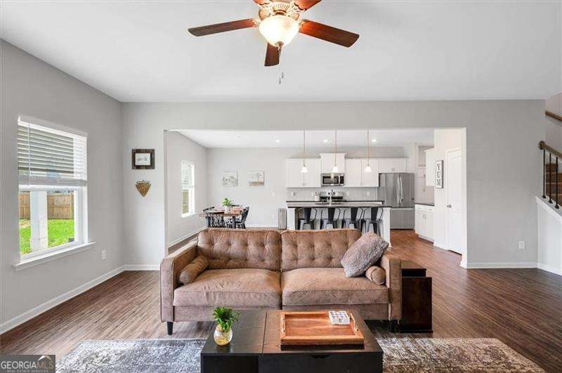 4 bedroom, 2.5 bathroom, 2,572 sq ft single family residence for sale at 34 Rock Foot Way, Cartersville, GA 30120 — photo 8